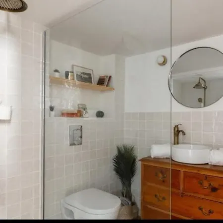 Authentique Au Centre D'antibes Апартаменты *