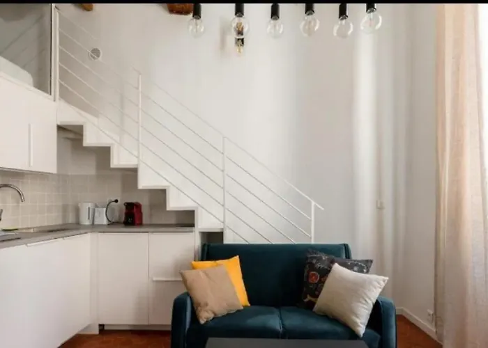 Apartment Authentique Au Centre D'antibes